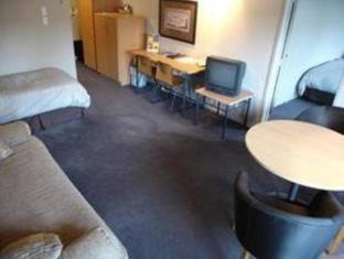 Epsom Hotel | Off Broadway Motel