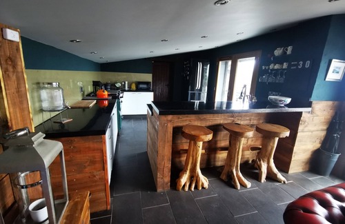 Holmfirth Hütte | Off grid remote cottage secure garden dog friendly