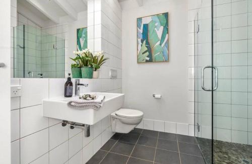 Onetangi Haus | Oh My Onetangi