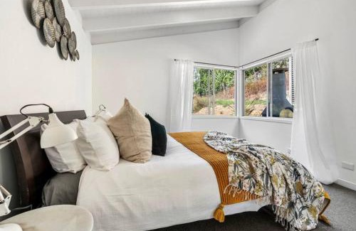 Onetangi Haus | Oh My Onetangi