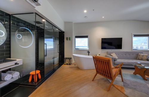 Auckland Central Business District Hotel | Ohtel Auckland