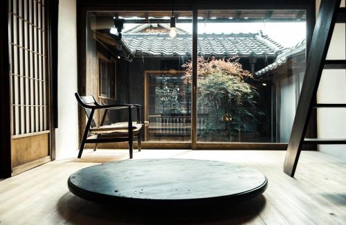 Sasayama Hotel | Oito 美しい街並みに佇む喫茶と宿