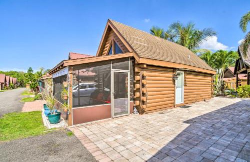 Okeechobee Haus | Okeechobee Cabin in Waterfront Community with Dock!