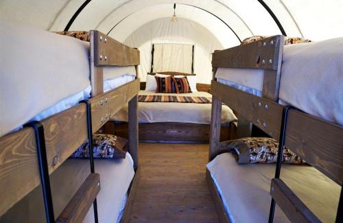 South Oklahoma City Haus | Oklahoma Glamping in this Wonderful Covered Wagon for Family Vacations near Oklahoma City