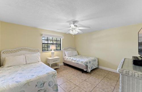 Avon By The Sea Wohnung | Ola Grande by Happy Palm Stays