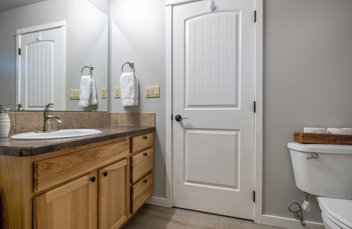 Southern Crossing Wohnung | Old Mill Location with a Mountain View!!