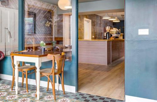 Smithborough Wohnung | Old Post Office Apartment