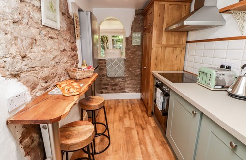 Wilton Hütte | OLD PUMP COTTAGE, pet friendly, character holiday cottage in Wilton