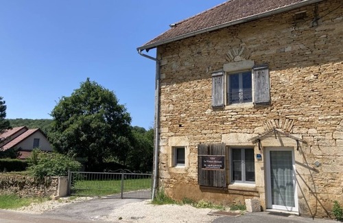 Lizine Haus | Old renovated farmhouse, charm, relaxation in the heart of nature on the Jura plateau