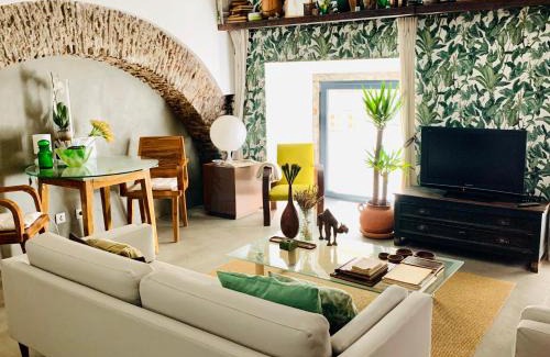 Sacramento Wohnung | Old Stables Chiado - 1 bedroom in the green heart of Lisbon