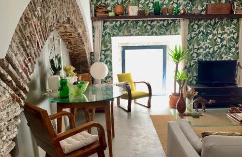 Sacramento Wohnung | Old Stables Chiado - 1 bedroom in the green heart of Lisbon