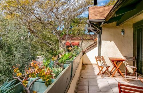 East Beach Haus | Old Yacht Club Inn