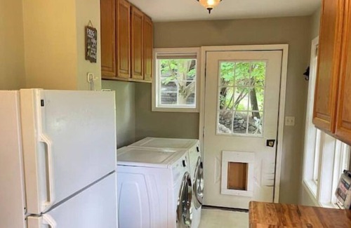 Kettle Falls Hütte | Oma’s Lakefront Cottage: Fish/Boat/Swim from dock