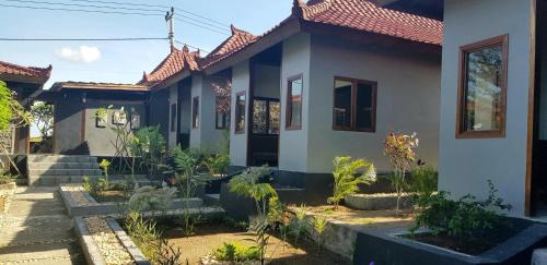 Jerowaru Hotel | Ombak Resort at Ekas , a luxury surf and kite destination, Close to Inside Ekas beach