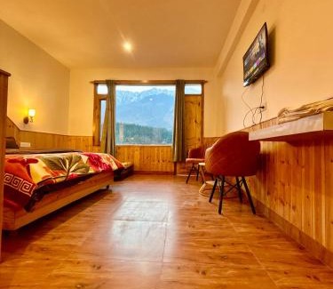 Palchan Haus | OMT Stays & Café