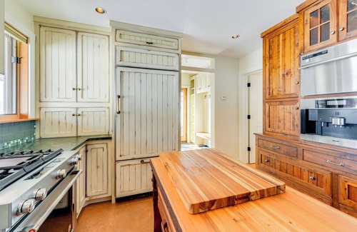 Bedford Haus | On 20 Scenic Acres: Mtn Retreat in Star Valley