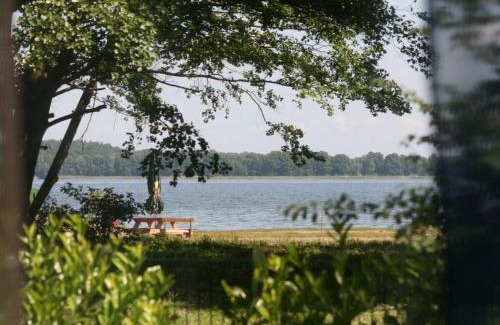 Joachimsthal Haus | on Grimnitzsee with lake views