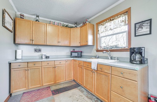 West Branch Kabine | On-Site Hiking: Family Escape in Northern Michigan