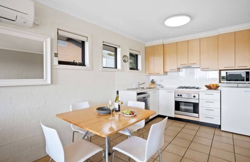 Torquay Wohnung | On The Esplanade - Oceanfront Apartment
