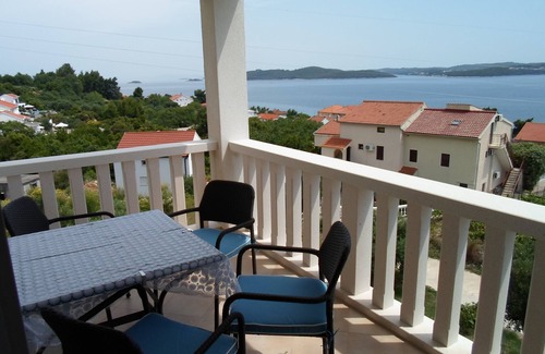 Kuciste Wohnung | 1-Zimmer-Ferienwohnung mit Balkon und Meerblick Kuciste - Perna, Peljesac (A-10161-e)