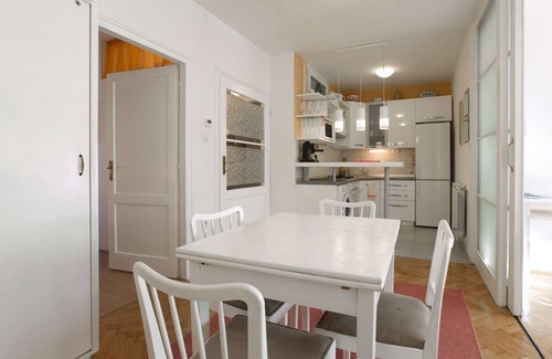 Zagreb Wohnung | One bedroom apartment with terrace and park view