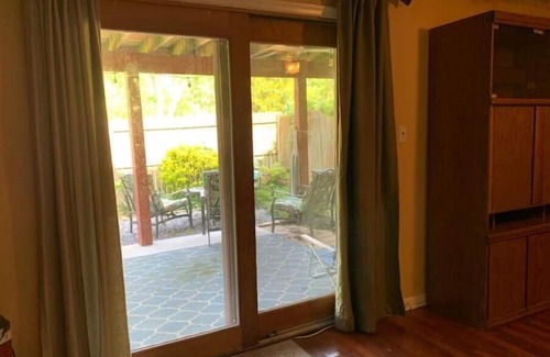 Aspen Hill Wohnung | One bedroom Basement Apartment. Parking. Fios internet. Close to nature and DC