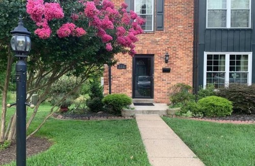 Aspen Hill Wohnung | One bedroom Basement Apartment. Parking. Fios internet. Close to nature and DC