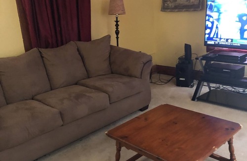 Parral Haus | One Bedroom Close To Shopping In Parral, Ohio