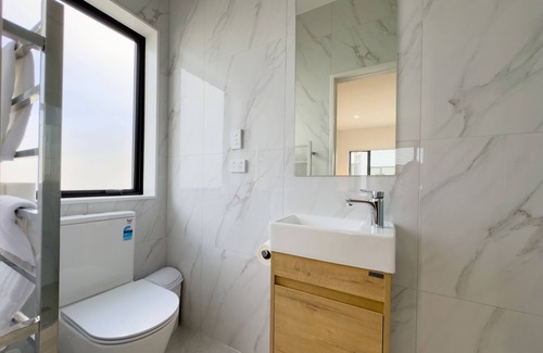 Papakura Haus | One-bedroom Retreat in Takanini