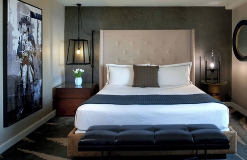 Bay Village Hotel | One Bedroom Suite King Bed, Revere Hotel, Pet-friendly, Walk to Newbury Street