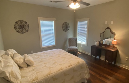 Water Valley Haus | One block from Main Street, short ride to Oxford, Enid, Sardis and Grenada Lakes