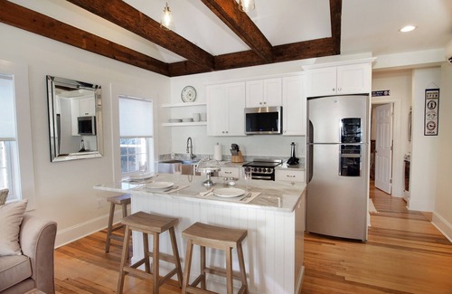 Old Town Eigentumswohnung | One Market Square - Komfortable Luxuswohnung im Zentrum von Downtown Pinehurst