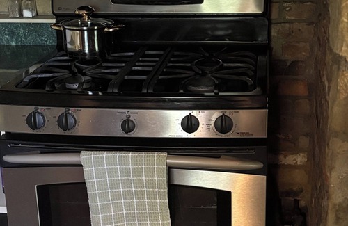 Rushville Kabine | One of a kind 3-bedroom cabin in Rushville, Ohio. Relax, rejuvenate, & recharge.