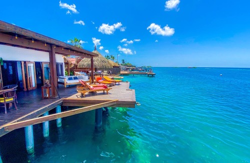 Savaneta Haus | One-of-a-kind 4 br 8-10 overwater home!
