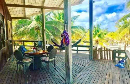 Placencia Haus | EIN EINZIGARTIGES 5-STERNE-HAUS AM STRAND. NORDENDE DES DORFES.