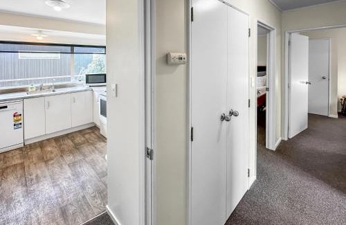 Onehunga Haus | Onehunga Oasis l 2bed Private Home l Cornwall Park