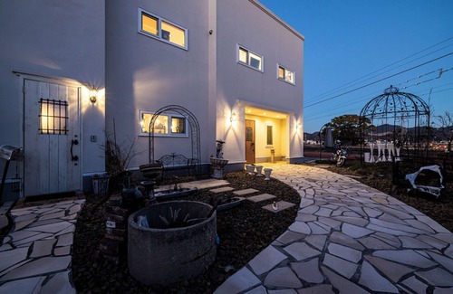 Inuyama Haus | Only one villa per day for one group｜Max 8 people｜10 min. walk from the station 【Antiques Inuyama】A higher grade of accommodation in Nagoya and Gifu.