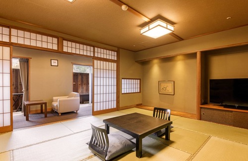 Hachikita Onsen Haus | Ooedo Onsen Monogatari Miyoshiya