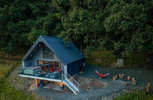 Hundred House Haus | Oolert Treehouse