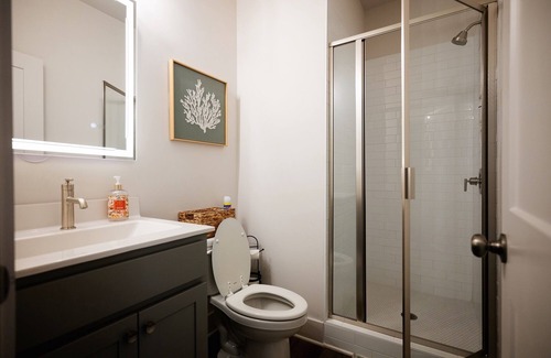 Chosewood Park Haus | Opulent Haven ~ Luxury Retreat in the heart of Atlanta