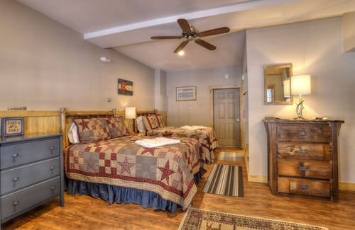 Oquossoc Hotel | Hotelzimmer Suite in Oquassoc
