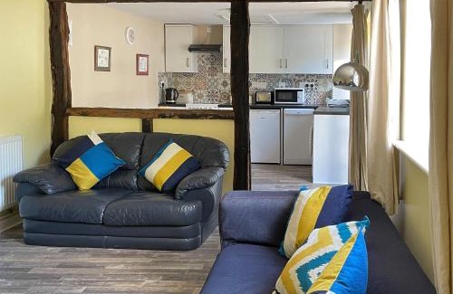 Longhope Haus | Orchard Bank Cottage