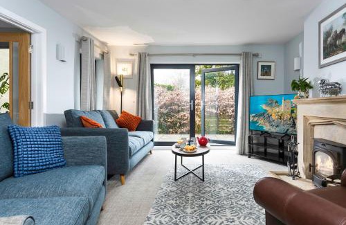 Winchcombe Haus | Orchard Lea