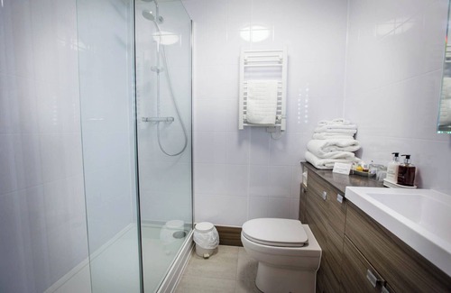 Folkton Hotel | Orchard Lodge & Wolds Restaurant