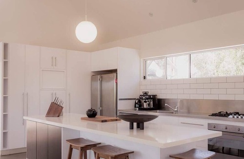 Spring Beach Haus | Orford Pavilion - Luxe retreat on coastal acreage