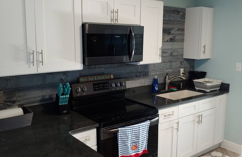 Seaside Homes Haus | Beach Bungalow .. freshly remodeled come make memories