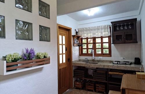 Monteiro Lobato Haus | Orobó Kaá - entre a floresta e a vida no campo