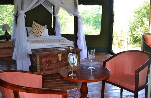 Ololaimutiek Kabine | Osero Enarau Camp