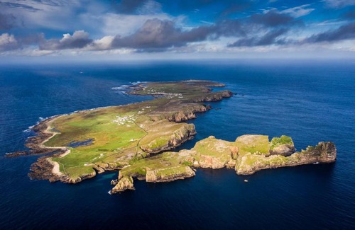 Tory Island Hotel | Ostán Oileán Thoraí Tory Island Hotel