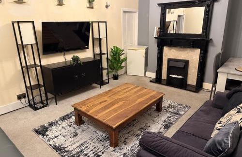 Accrington Haus | Oswaldtwistle Spacious 3 Bedroom Two Bath